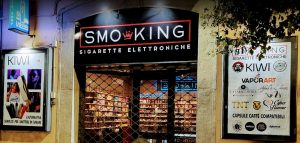 smo-king-sigarette-elettroniche-fondi-lucas smo king sigarette elettroniche fondi lucas 300x143